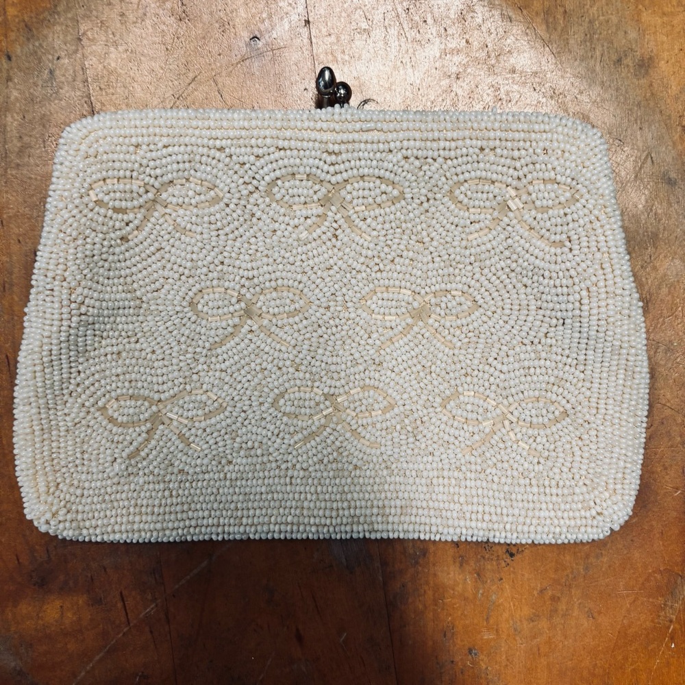 Vintage Mid Century Beaded Decorative Seed Bow Evening Purse Made In Japan